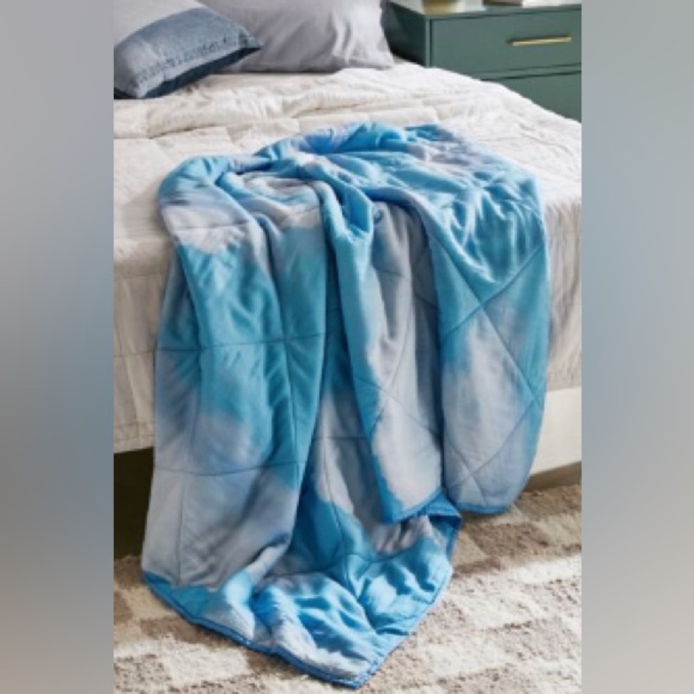 Urban Outfitters Blue Motif Jeté blanket NWT